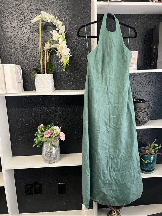 Abercrombie & Fitch Dresses & Skirts - Abercrombie & Fitch Sage Green Maxi Halter Dress